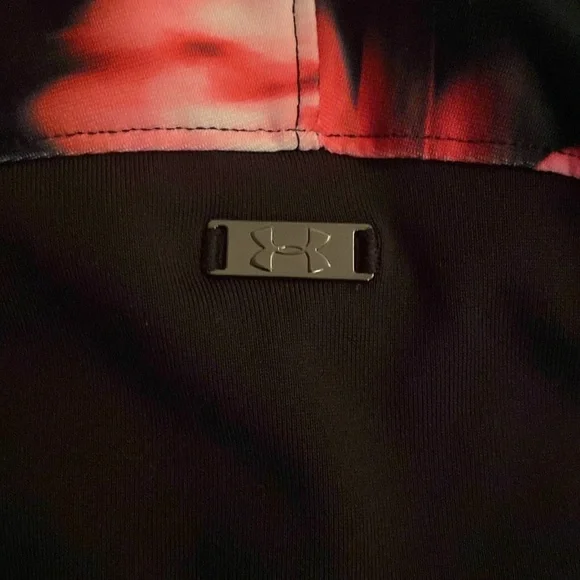 Under armour medium iv rays protection NWT - Picture 8 of 9